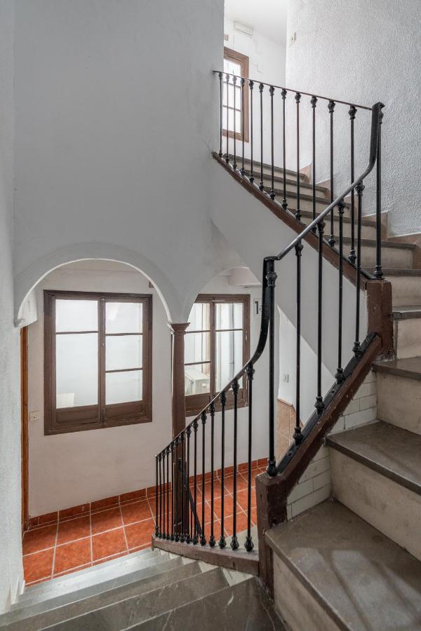 Tuguest Puerta Del Dauro Apartment Granada Exterior photo